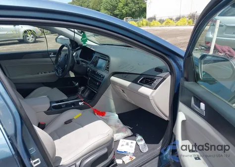 2017 Hyundai Sonata Sport z USA, uszkodzony, nr VIN 5NPE34AF5HH500483